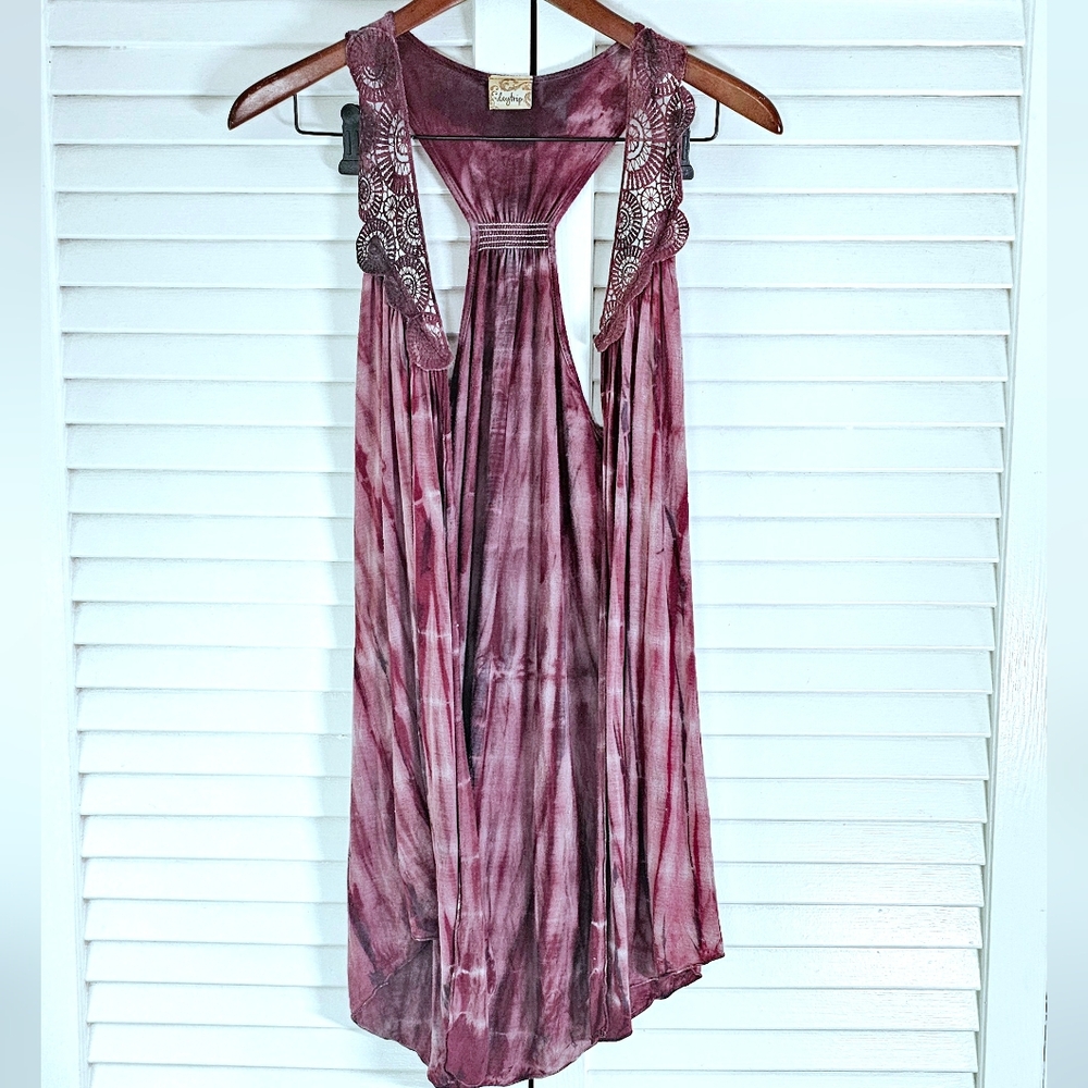 Daytrip Tie-dye Vest - Picture 9 of 9